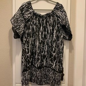 Black and White Patterned Top